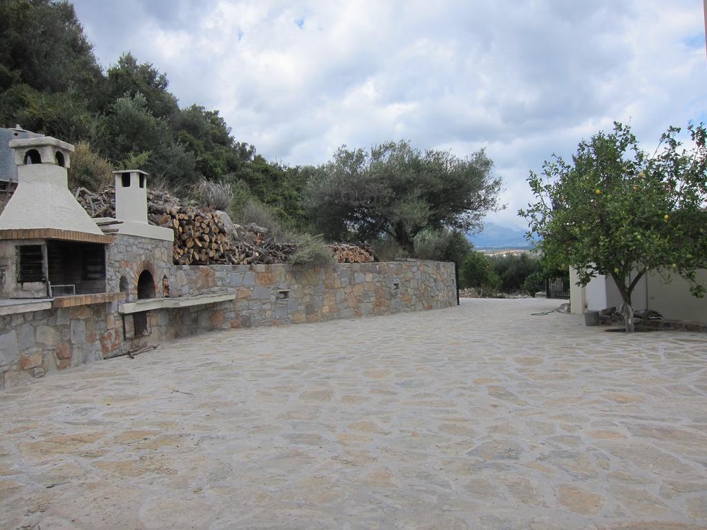 Stelios Apartments Istron Exterior foto